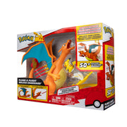 Pokémon Charizard contra Pikachu